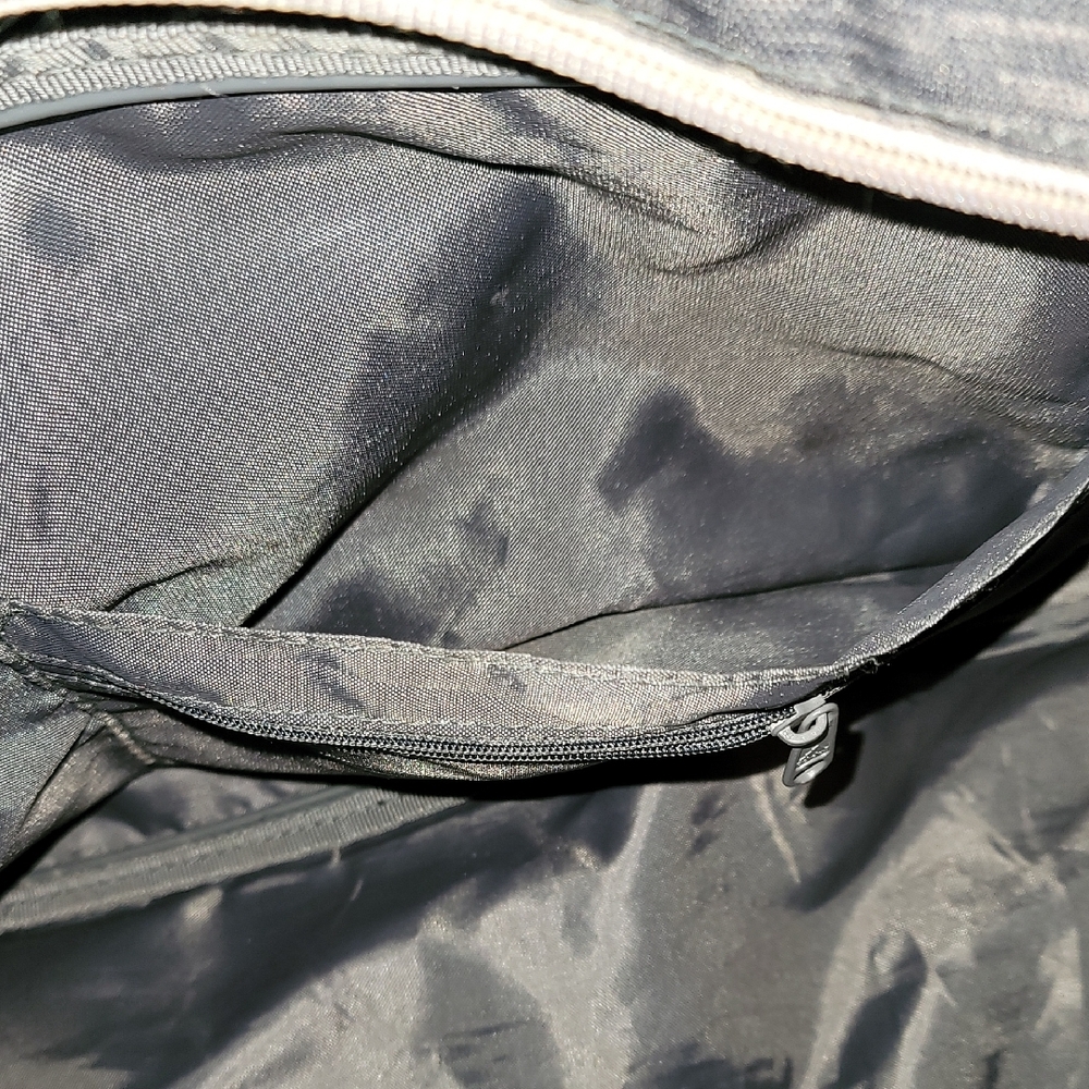 Adidas Duffel Gym Bag - Picture 4 of 6
